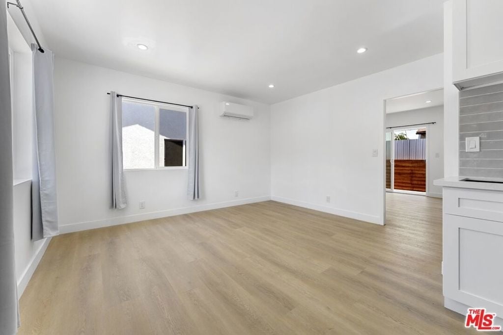 19433 Valerio Street - Photo 3