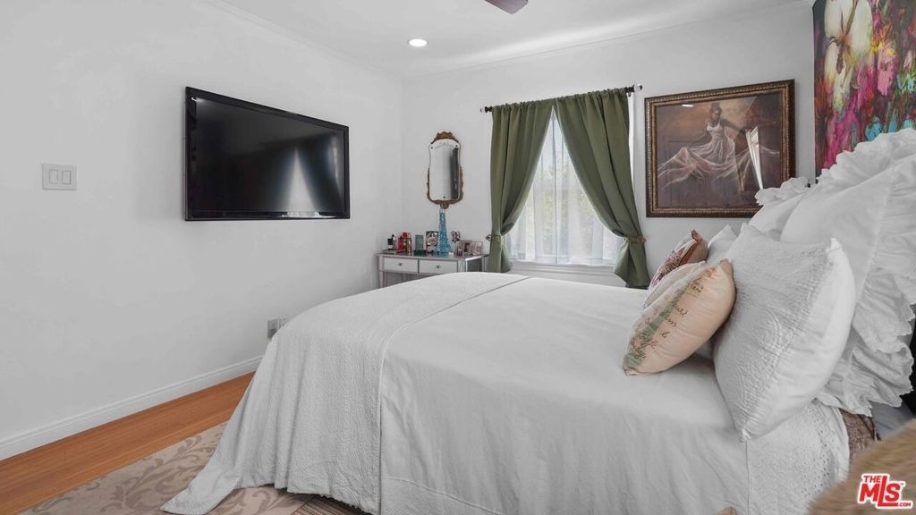 3801 Sutro Avenue - Photo 10