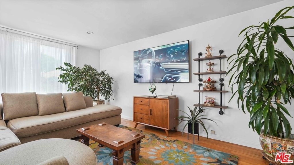 3801 Sutro Avenue - Photo 19