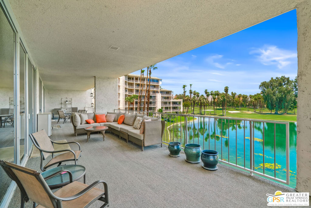 900 Island Drive - Photo 0