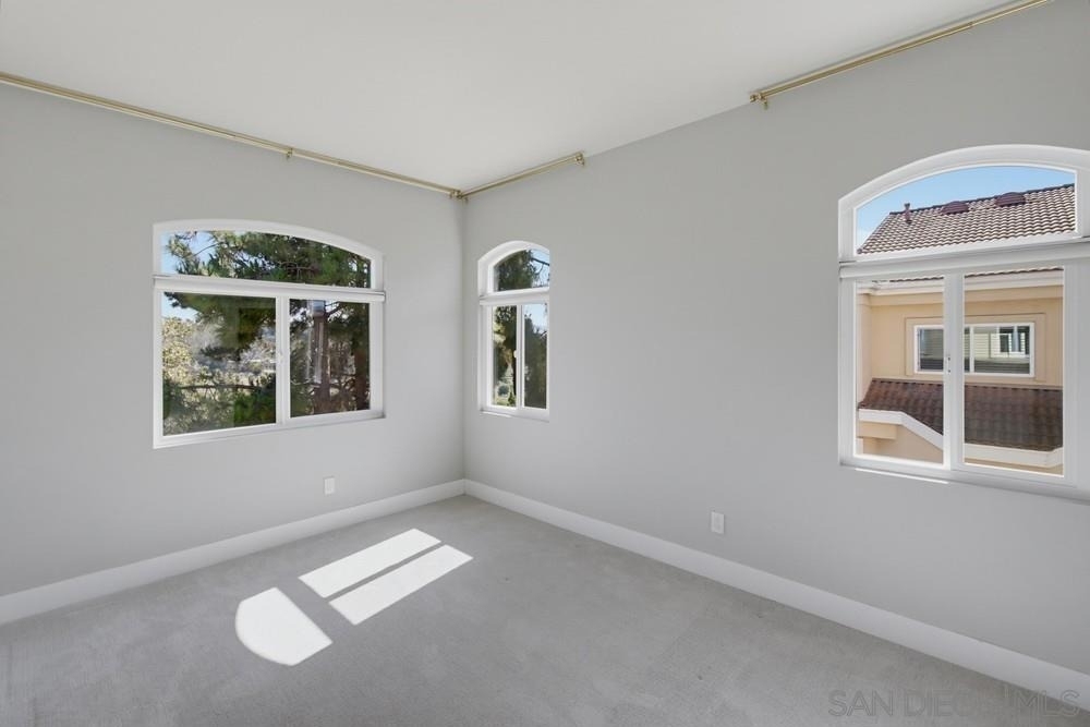 7130 Calabria Ct - Photo 52