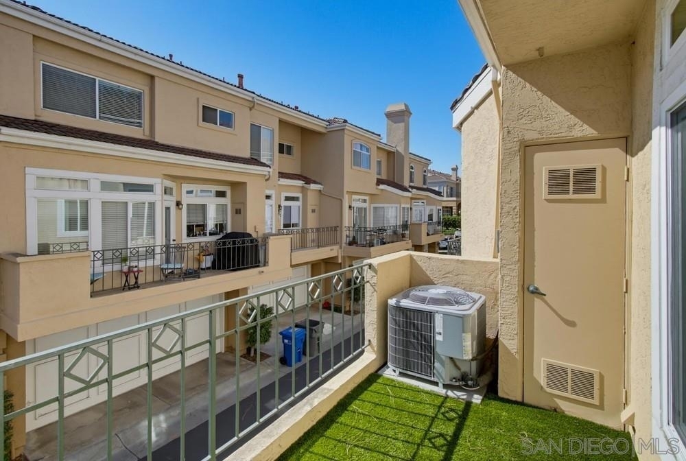7130 Calabria Ct - Photo 31