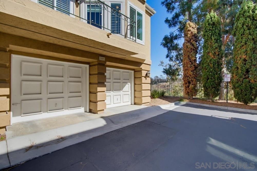 7130 Calabria Ct - Photo 9