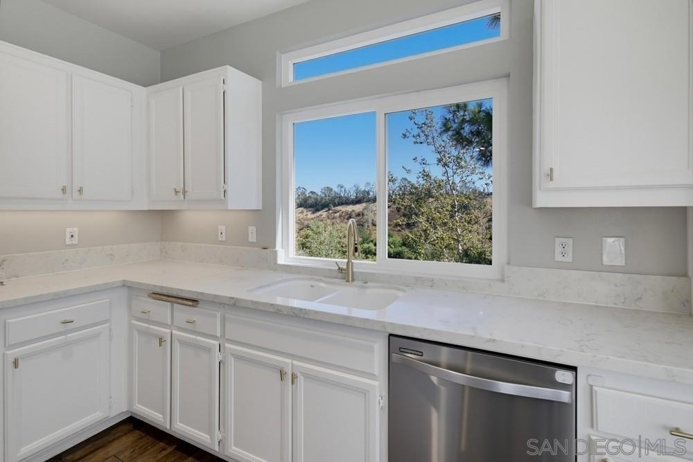 7130 Calabria Ct - Photo 24