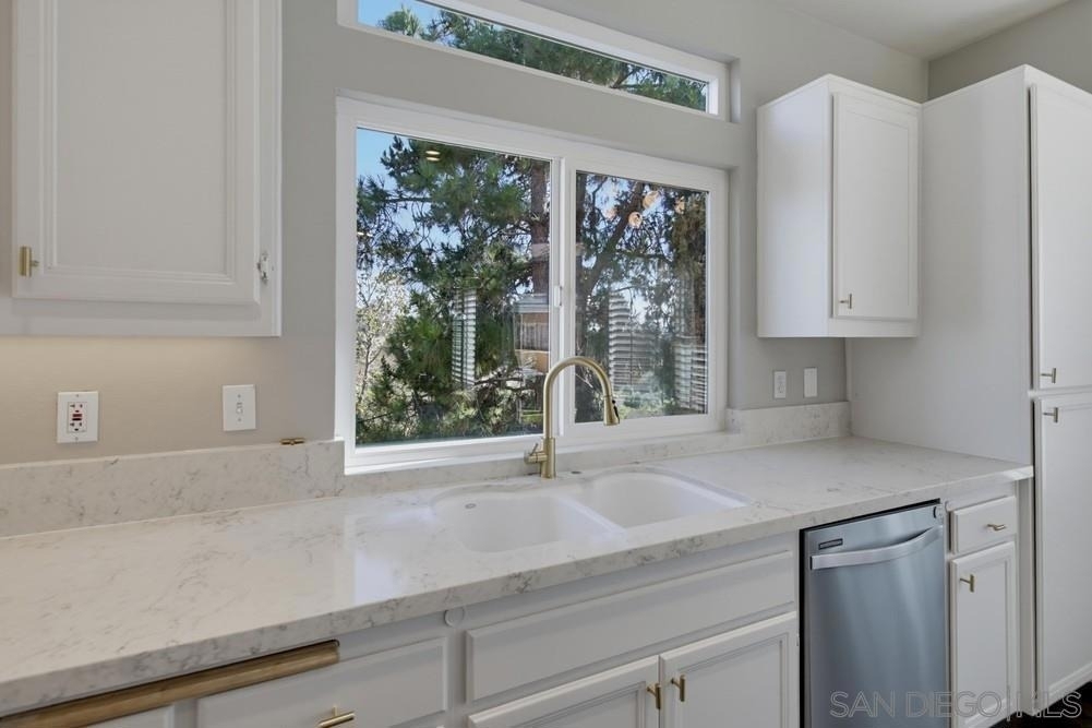 7130 Calabria Ct - Photo 23