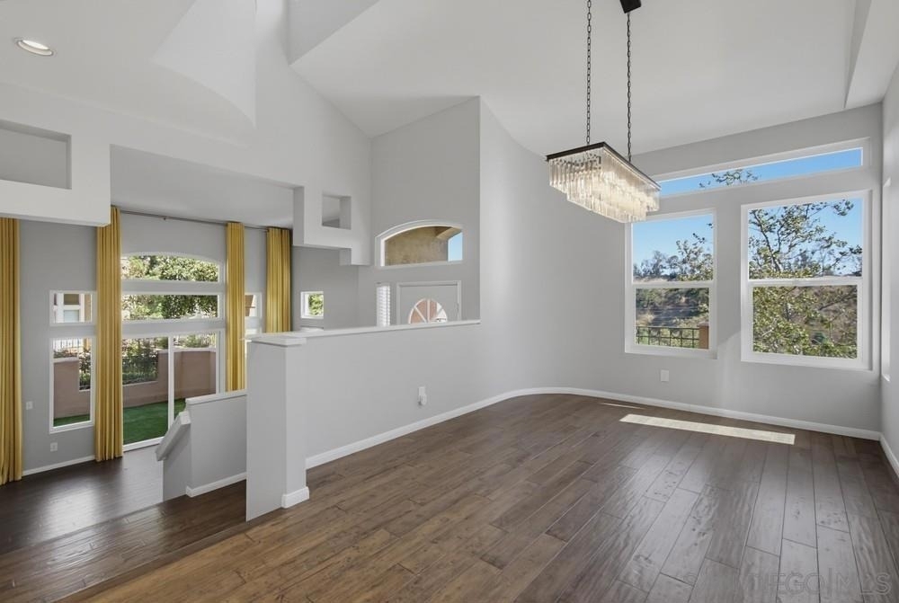 7130 Calabria Ct - Photo 0