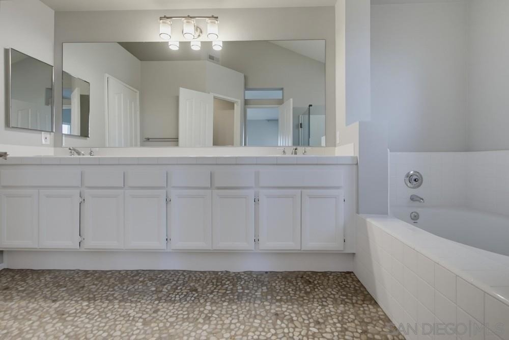 7130 Calabria Ct - Photo 46