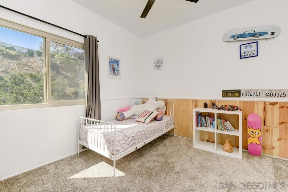 2735 Waterbury Way - Photo 25