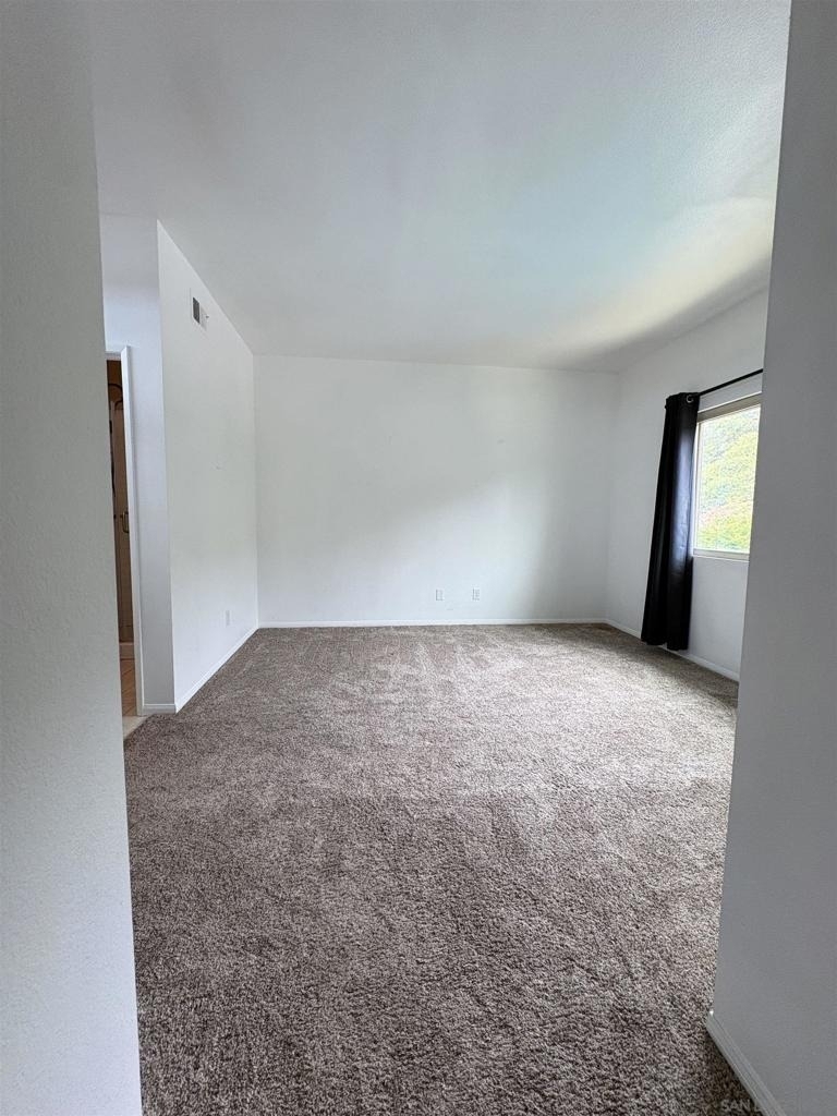 2735 Waterbury Way - Photo 36