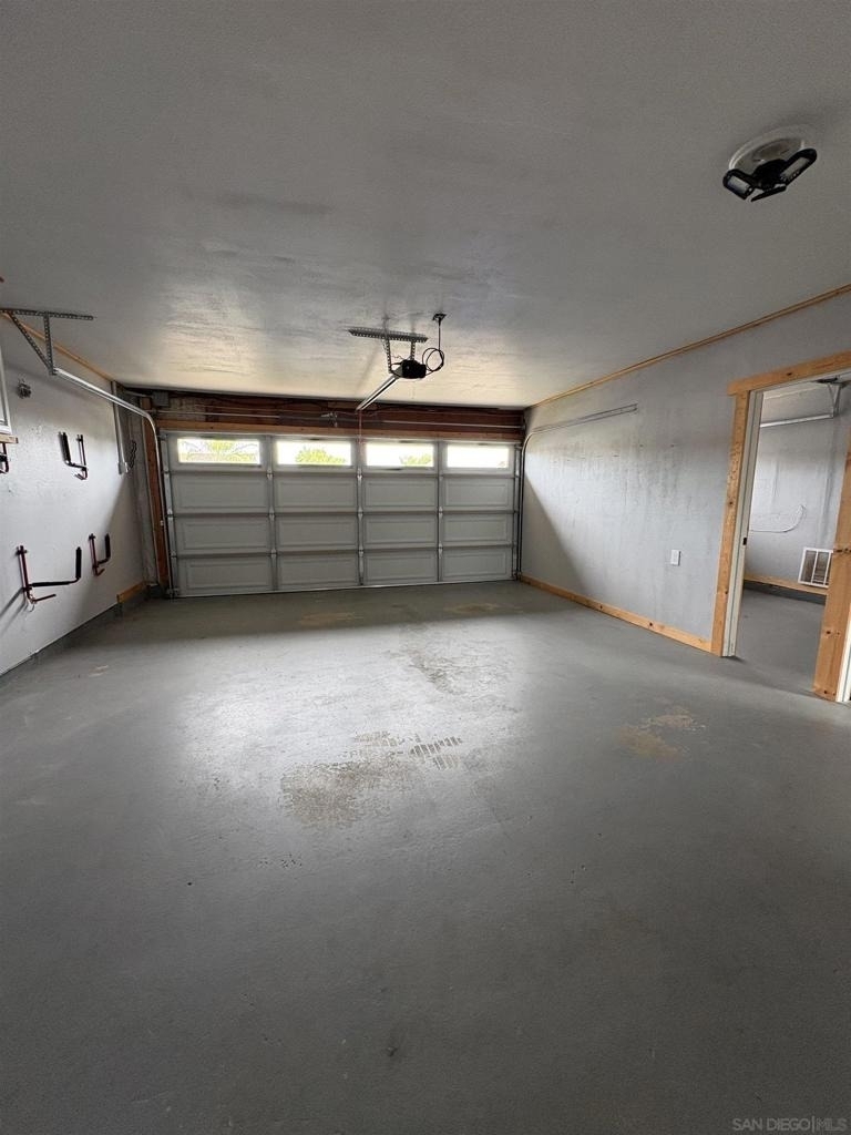 2735 Waterbury Way - Photo 32