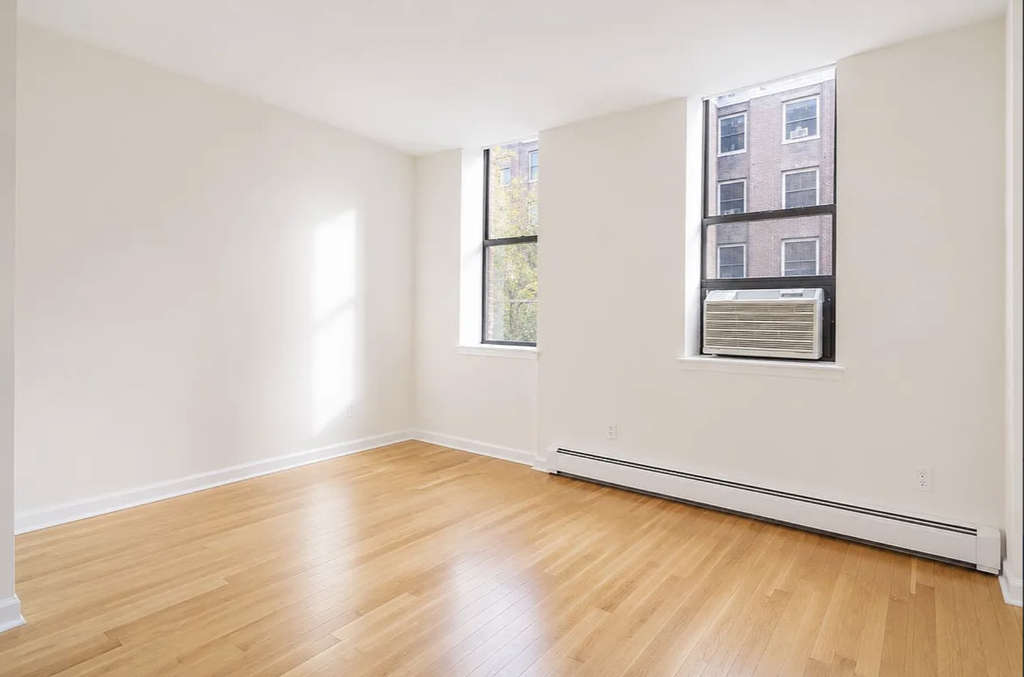  East 12th Street - Photo 1