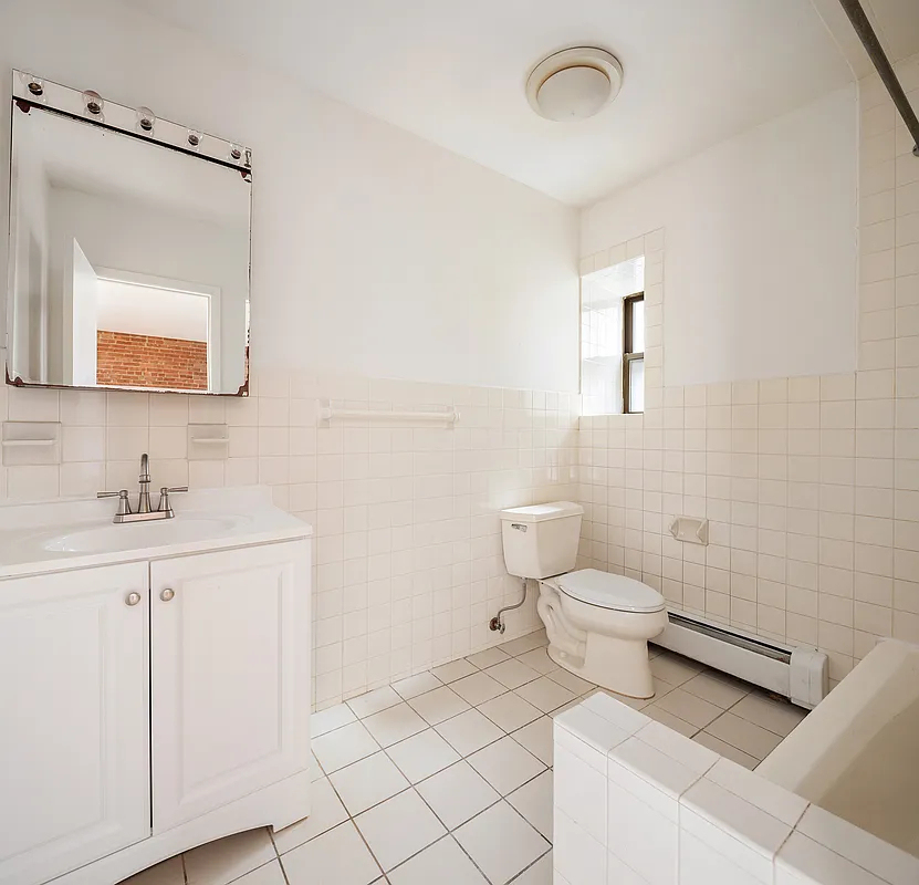 701 10th Avenue - Photo 4