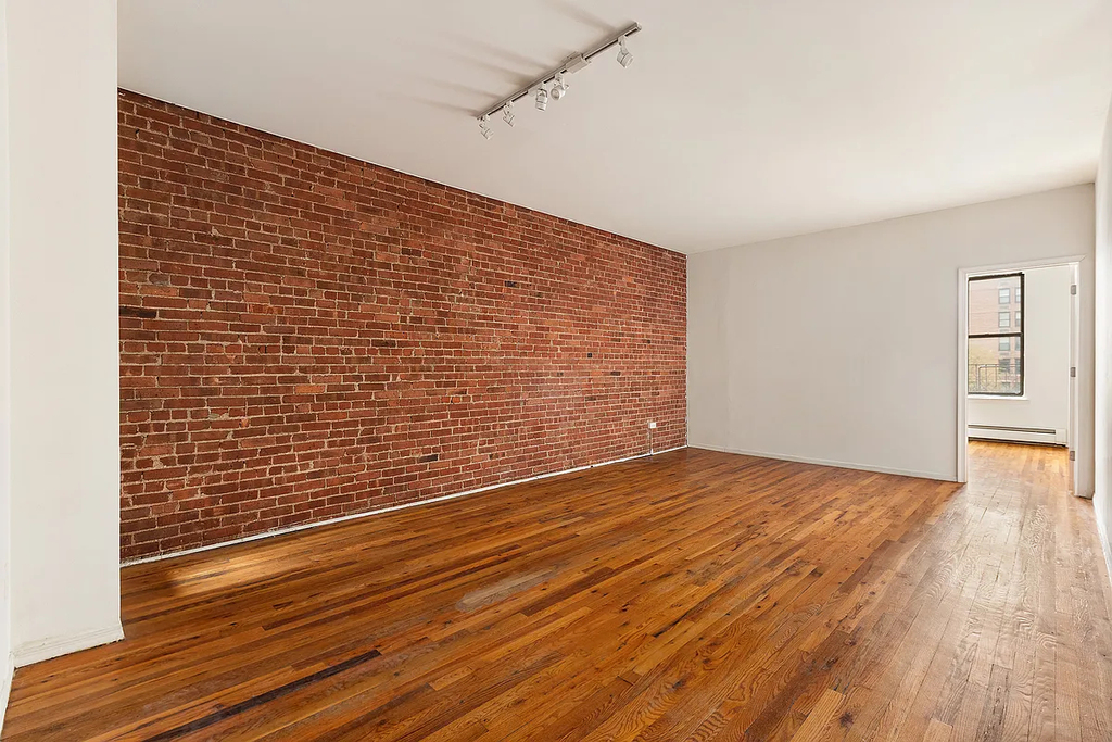 701 10th Avenue - Photo 2