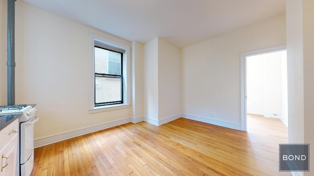 West 84th Street - Photo 1