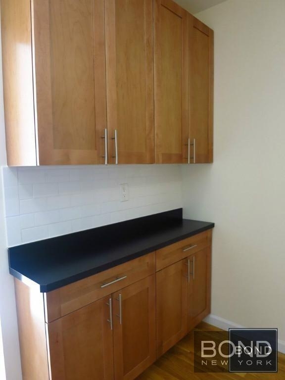 East 74th Street - Photo 2