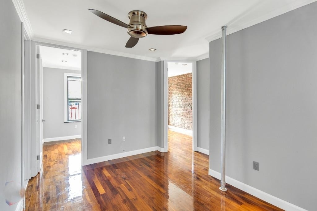 East 108th Street - Photo 4
