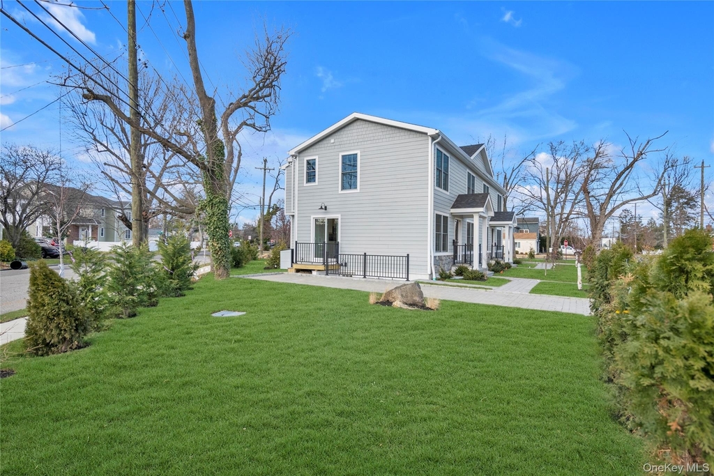 1 Manhasset Avenue - Photo 28