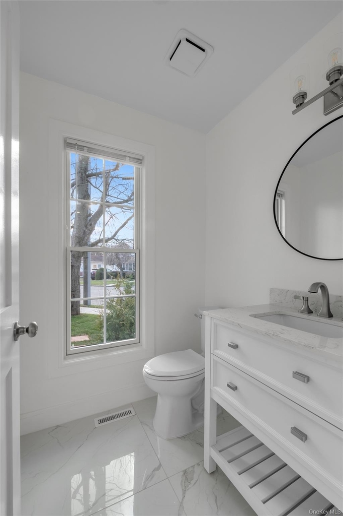1 Manhasset Avenue - Photo 10
