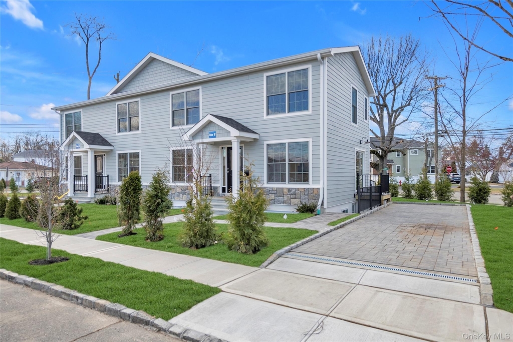 1 Manhasset Avenue - Photo 4