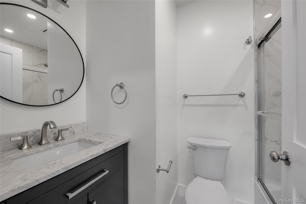 1 Manhasset Avenue - Photo 20