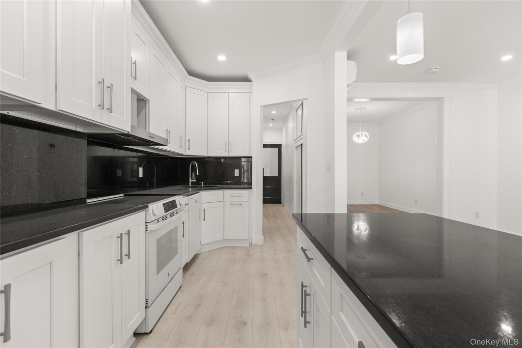 6133 Palmetto Street - Photo 2
