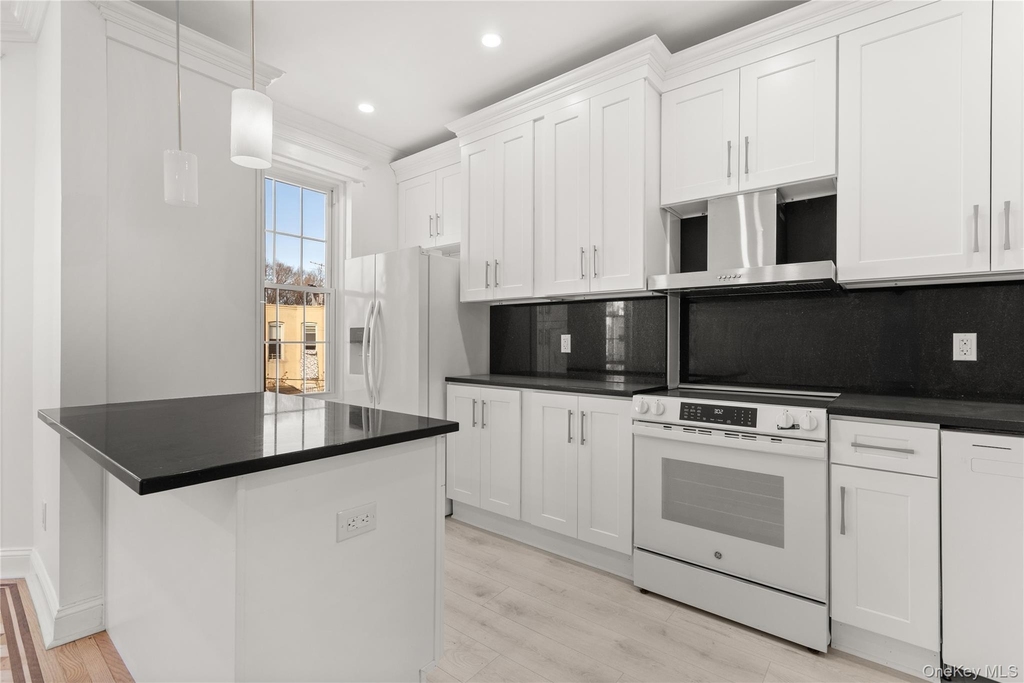 6133 Palmetto Street - Photo 1