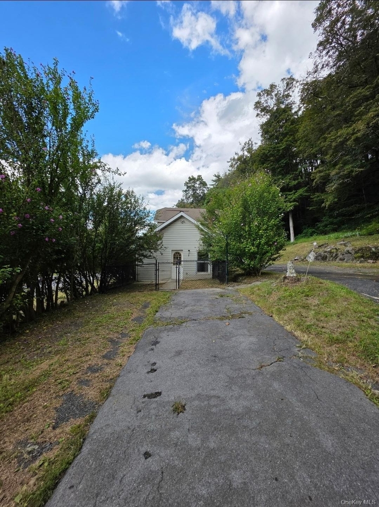 2694 Route 9w - Photo 0