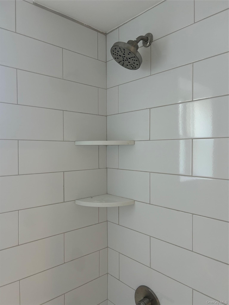 153 Sixth Avenue - Photo 4