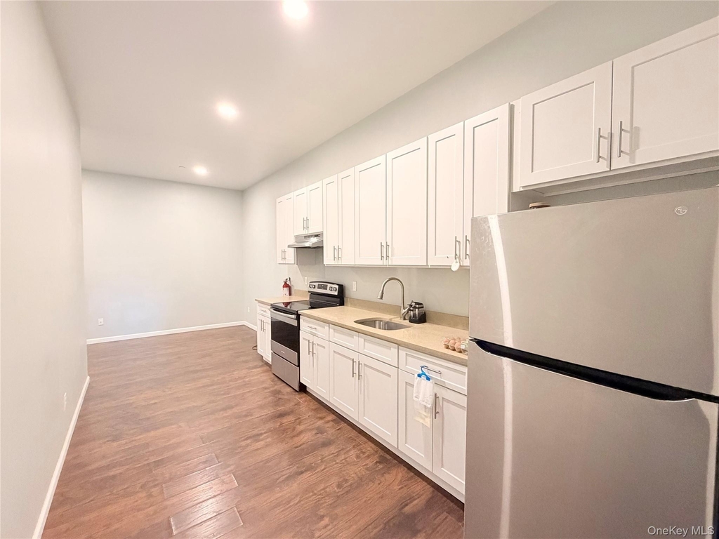 61 North Street - Photo 5