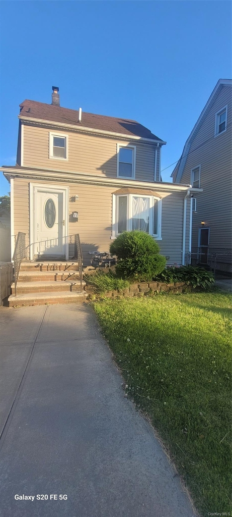 24738 88th Drive - Photo 4