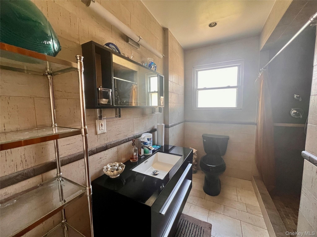 12-14 Utopia Parkway - Photo 10