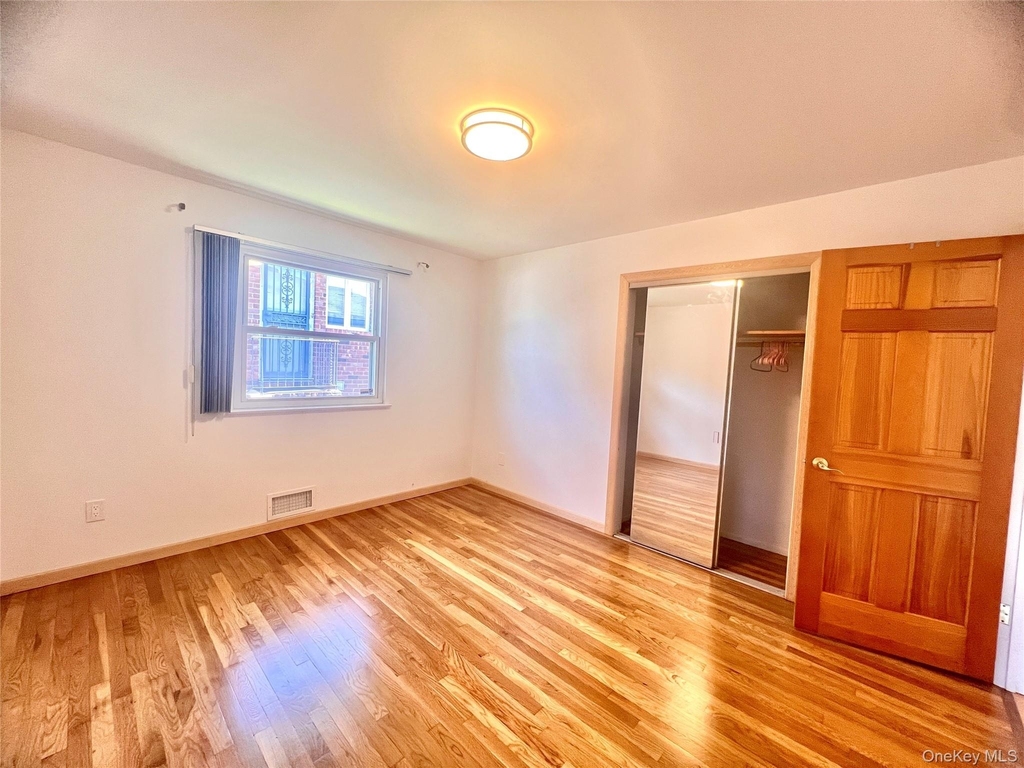12-14 Utopia Parkway - Photo 5