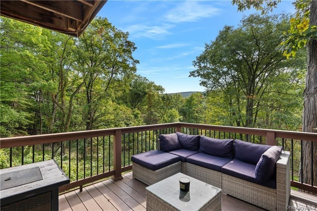 13 Kings Point Lane - Photo 5