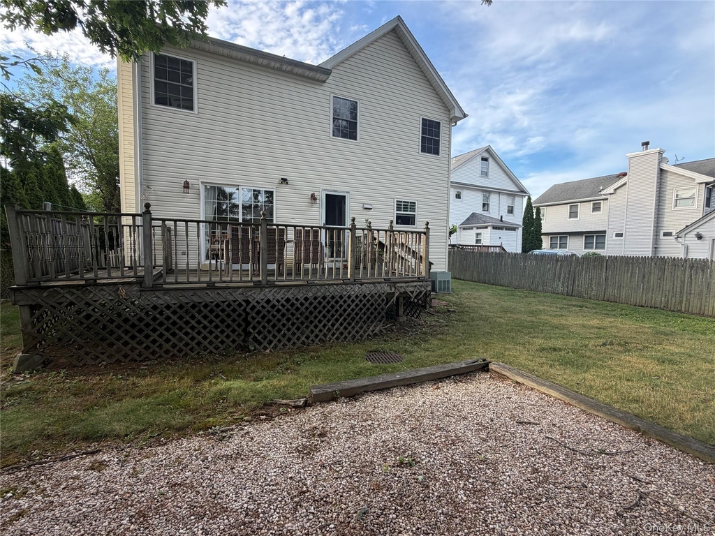 35 Willis Avenue - Photo 0