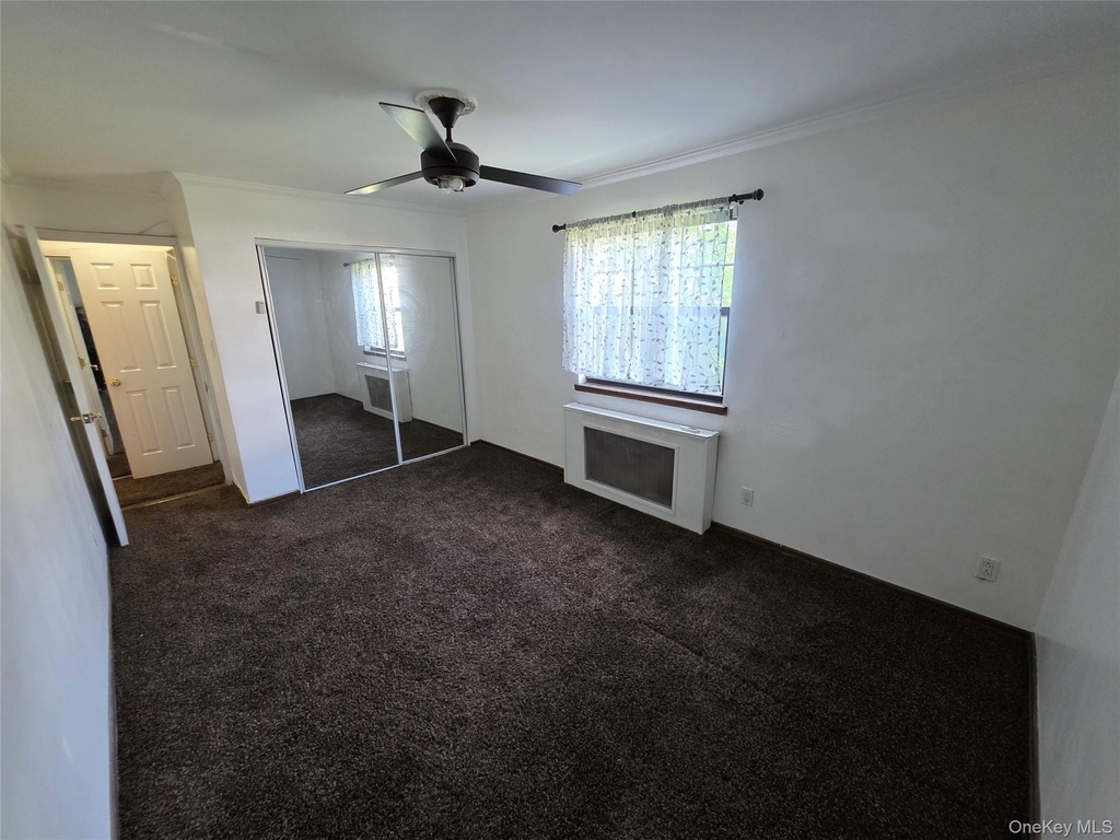66-01 Park Drive East - Photo 8