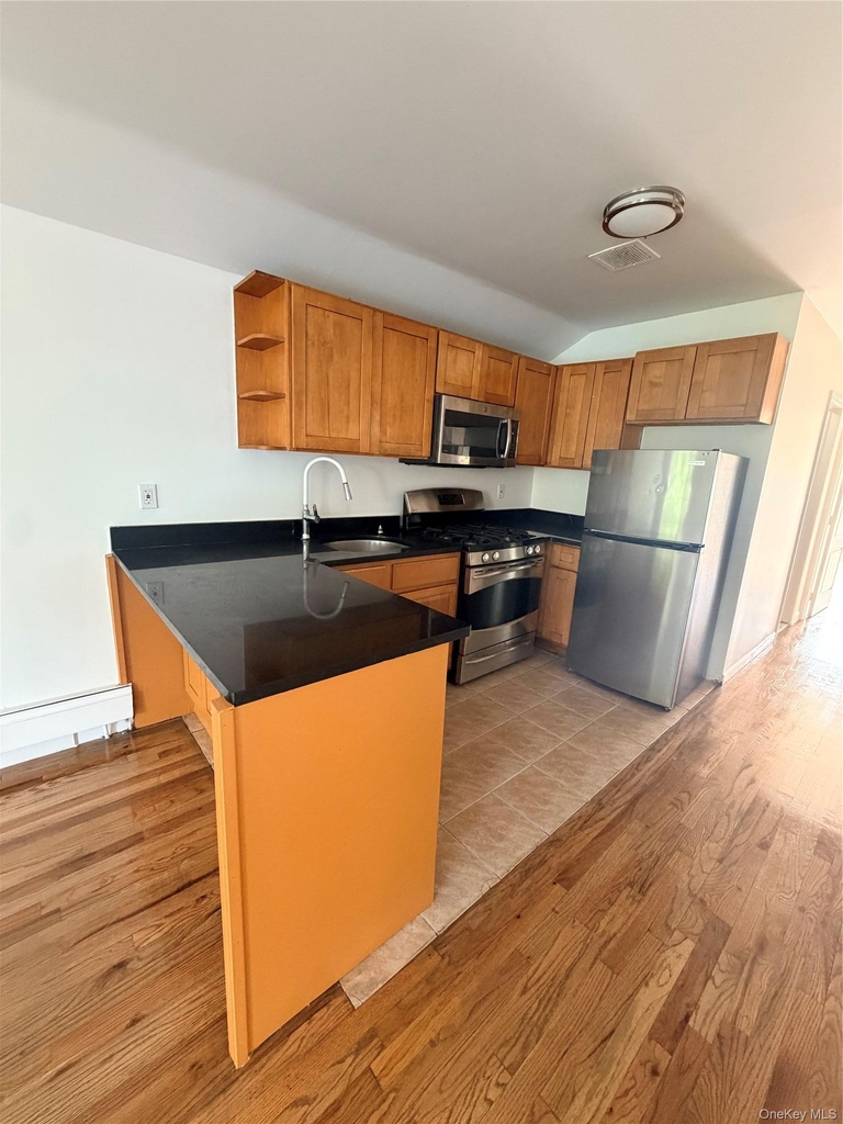 8418 129th Street - Photo 7
