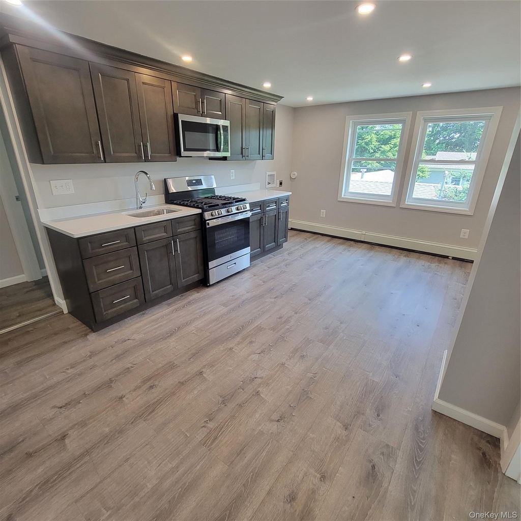 23 Tuthill Street - Photo 2
