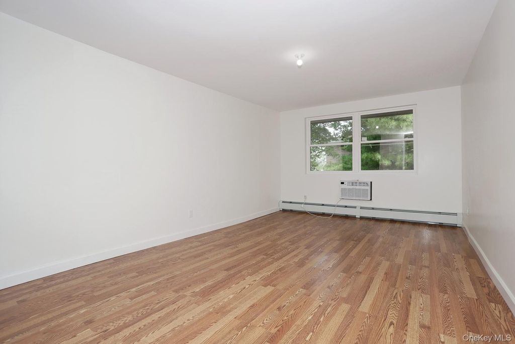 242 Kearsing Parkway - Photo 5