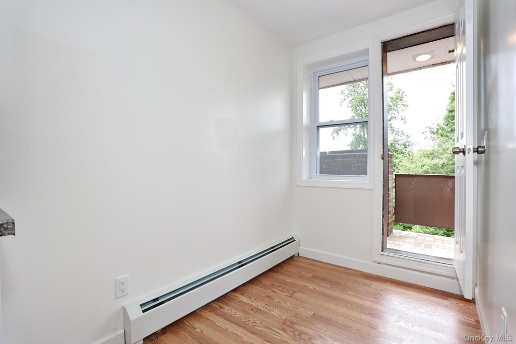 242 Kearsing Parkway - Photo 10