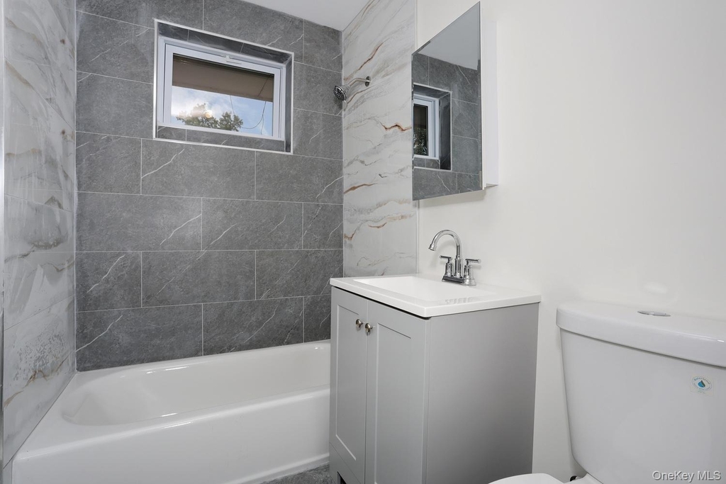 242 Kearsing Parkway - Photo 17