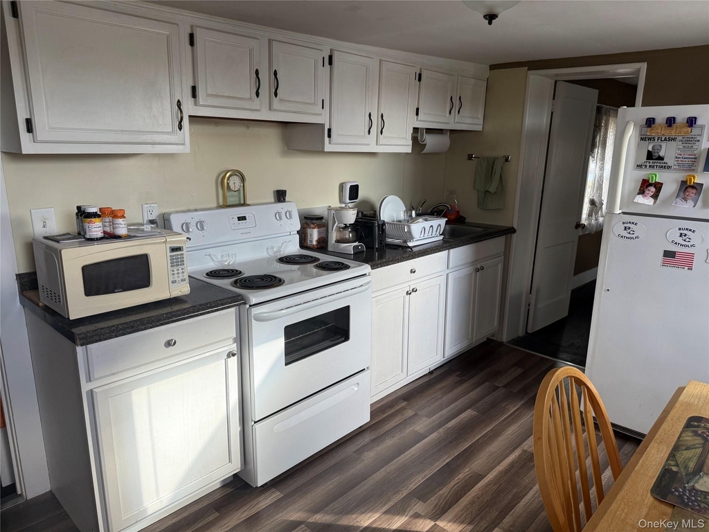 6 Glenmere Avenue - Photo 4