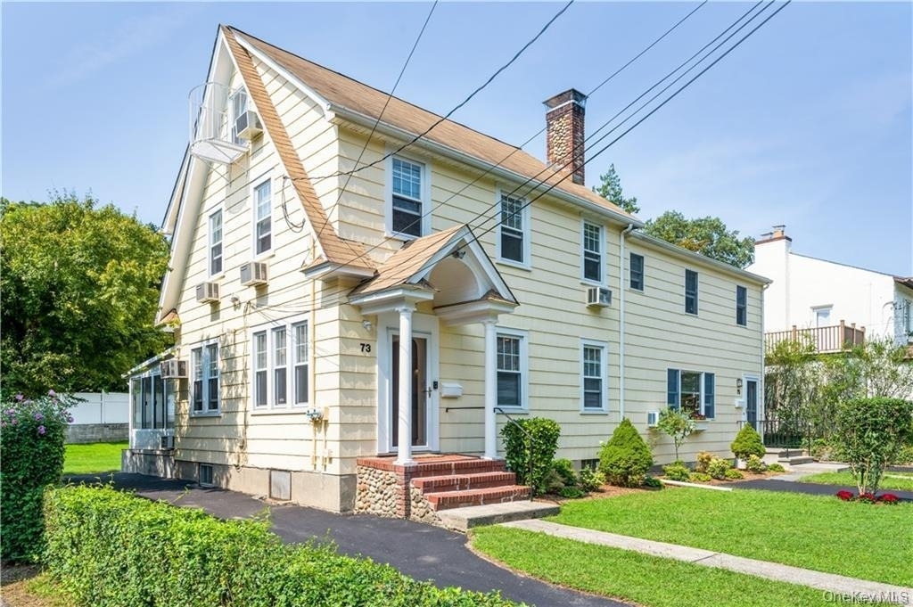 73 Rosedale Avenue - Photo 0