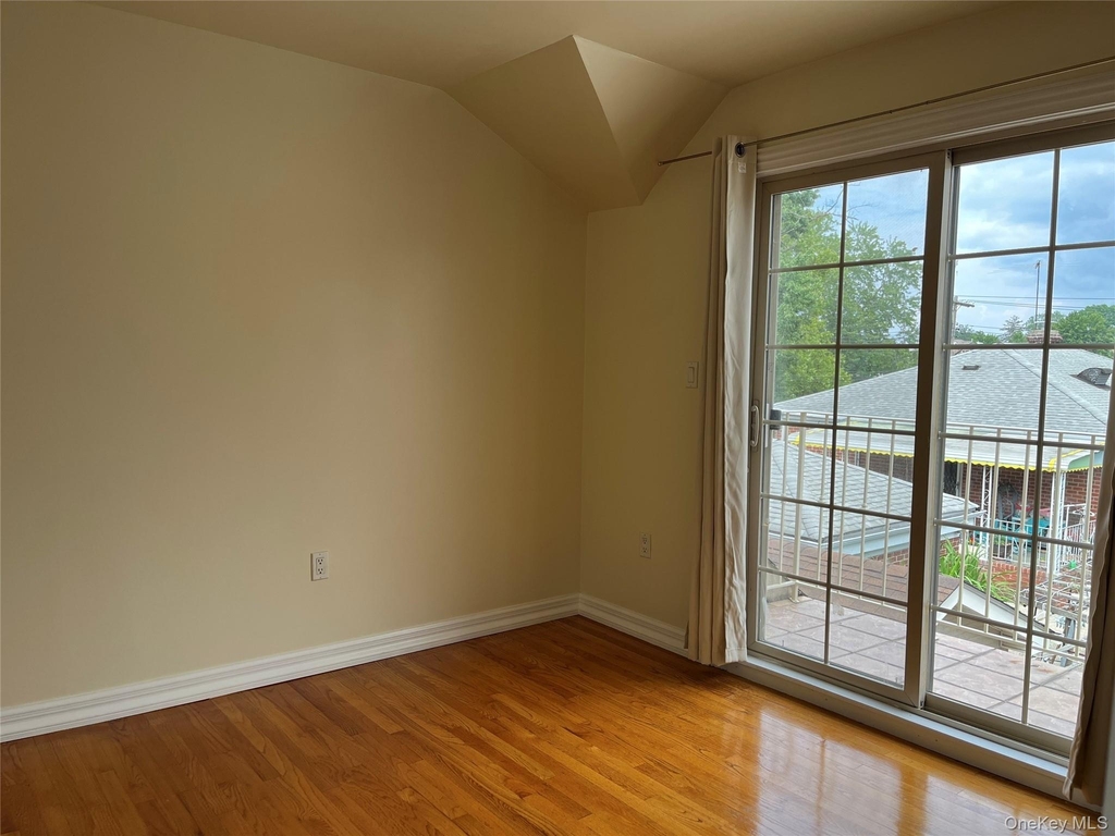 27-07 Murray Lane - Photo 13