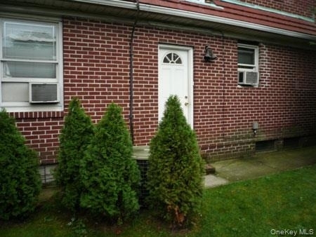 213-15 33rd Road - Photo 2