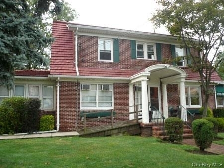 213-15 33rd Road - Photo 4