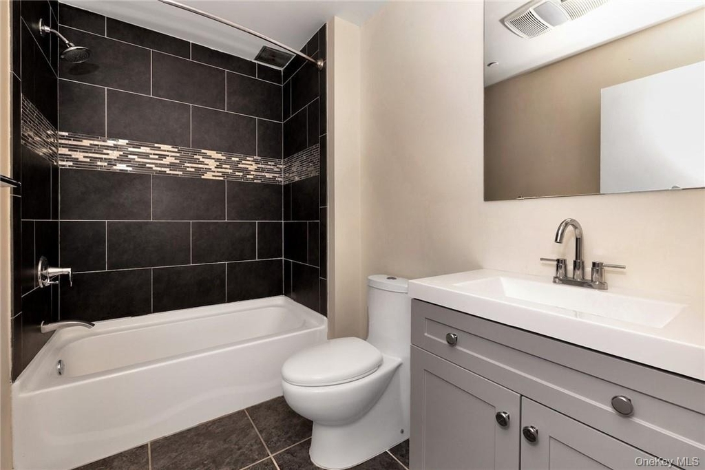 68 Lake Street - Photo 28