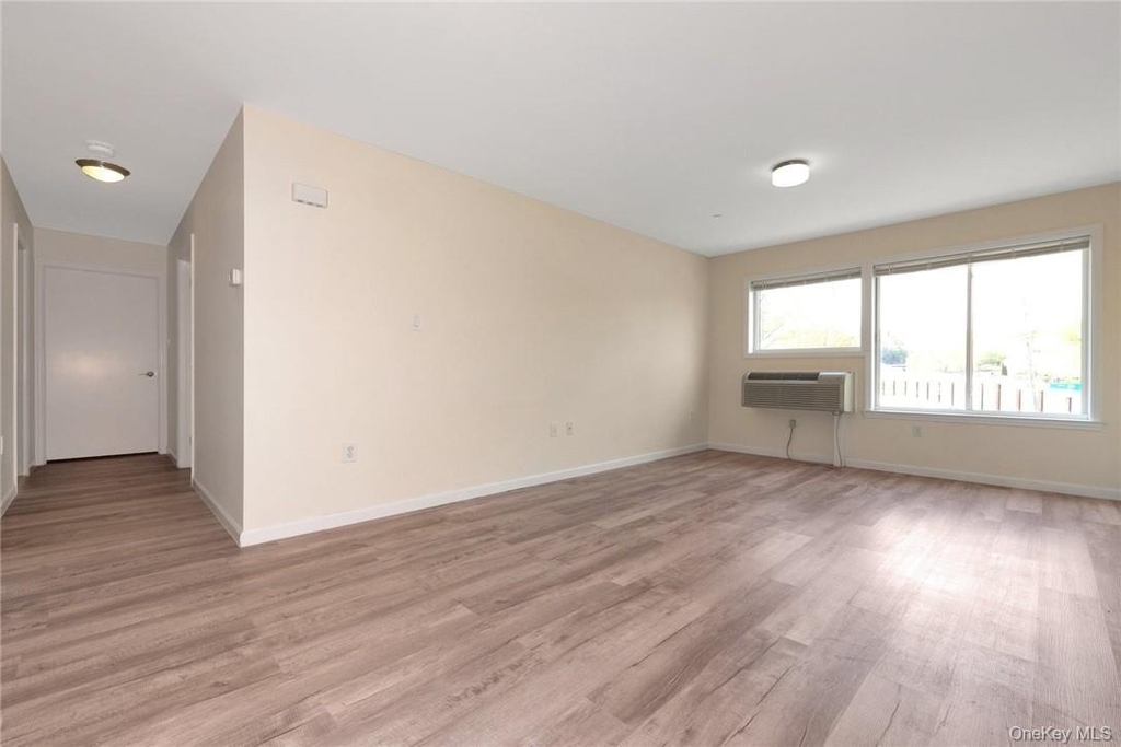 68 Lake Street - Photo 2