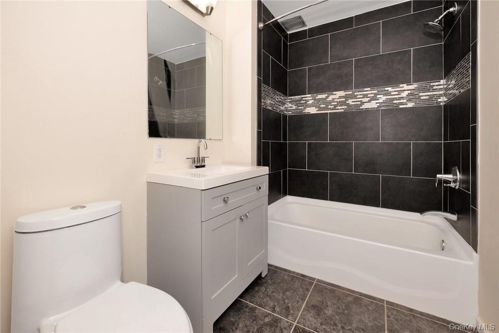 68 Lake Street - Photo 27