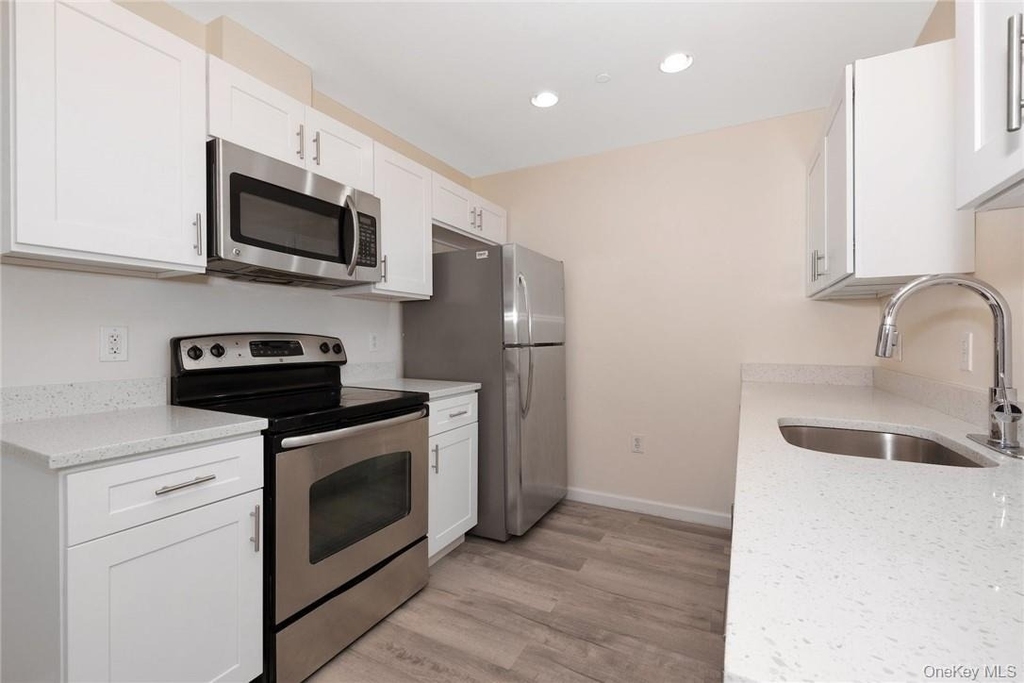 68 Lake Street - Photo 14