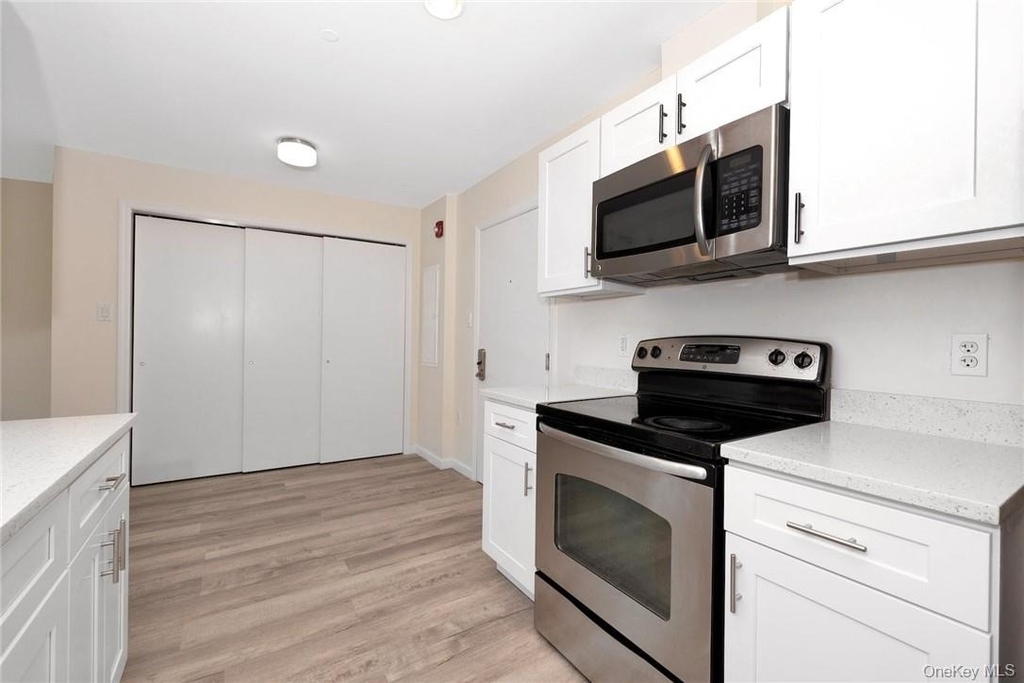 68 Lake Street - Photo 17